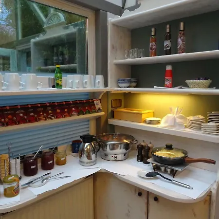 Πανσιόν Blumenbach 4*