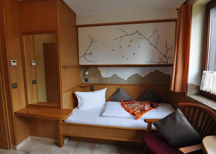 Blumenbach 4* برلين